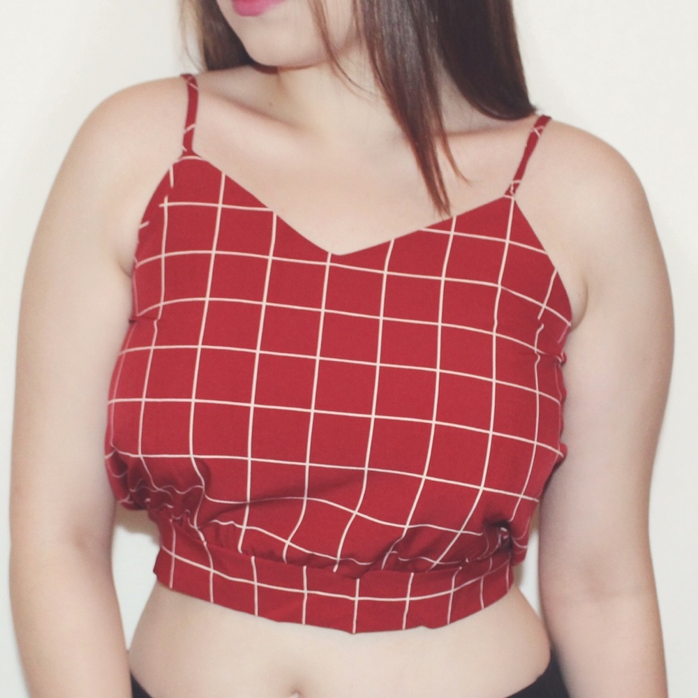 *NEW red checkered crop top